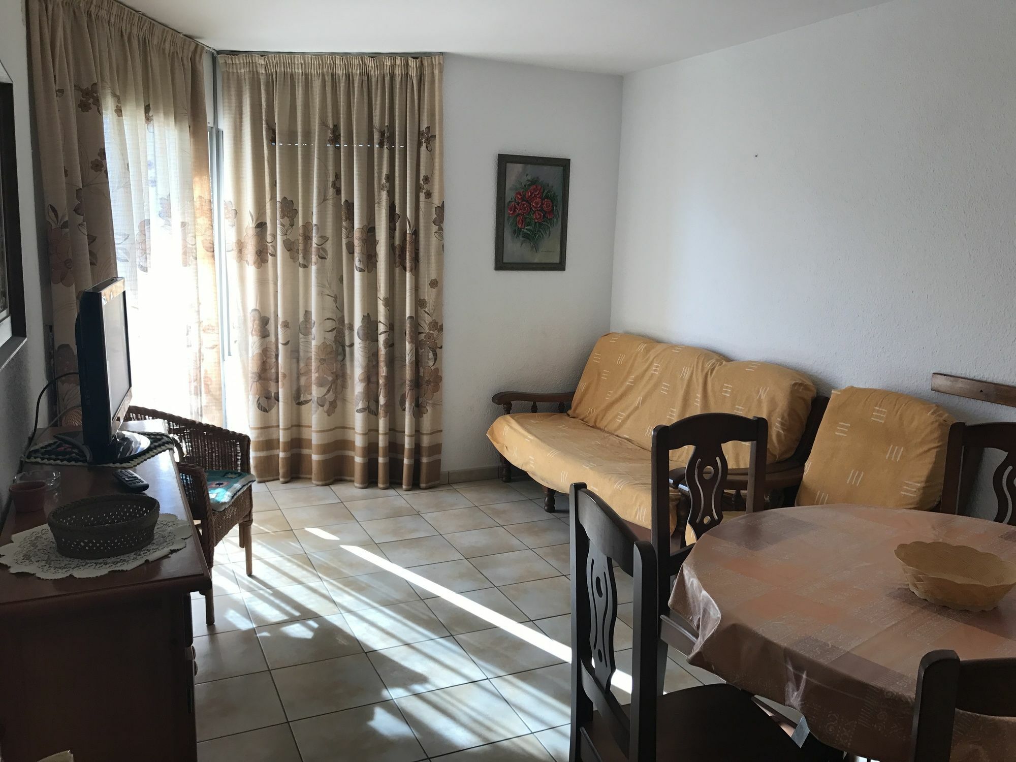Costa Daurada Apartaments - Regueral Камбрильс Экстерьер фото